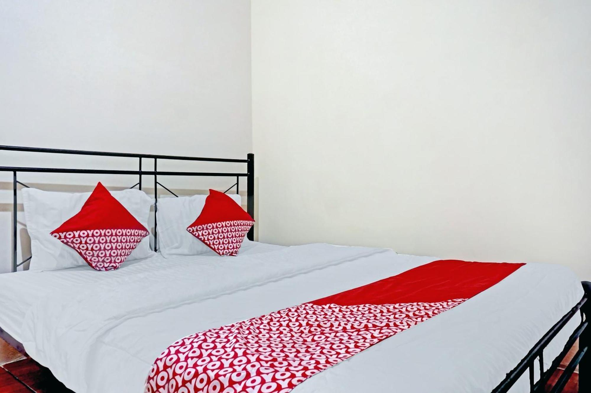Hotel Oyo 90689 Lily House Tangerang Exterior foto